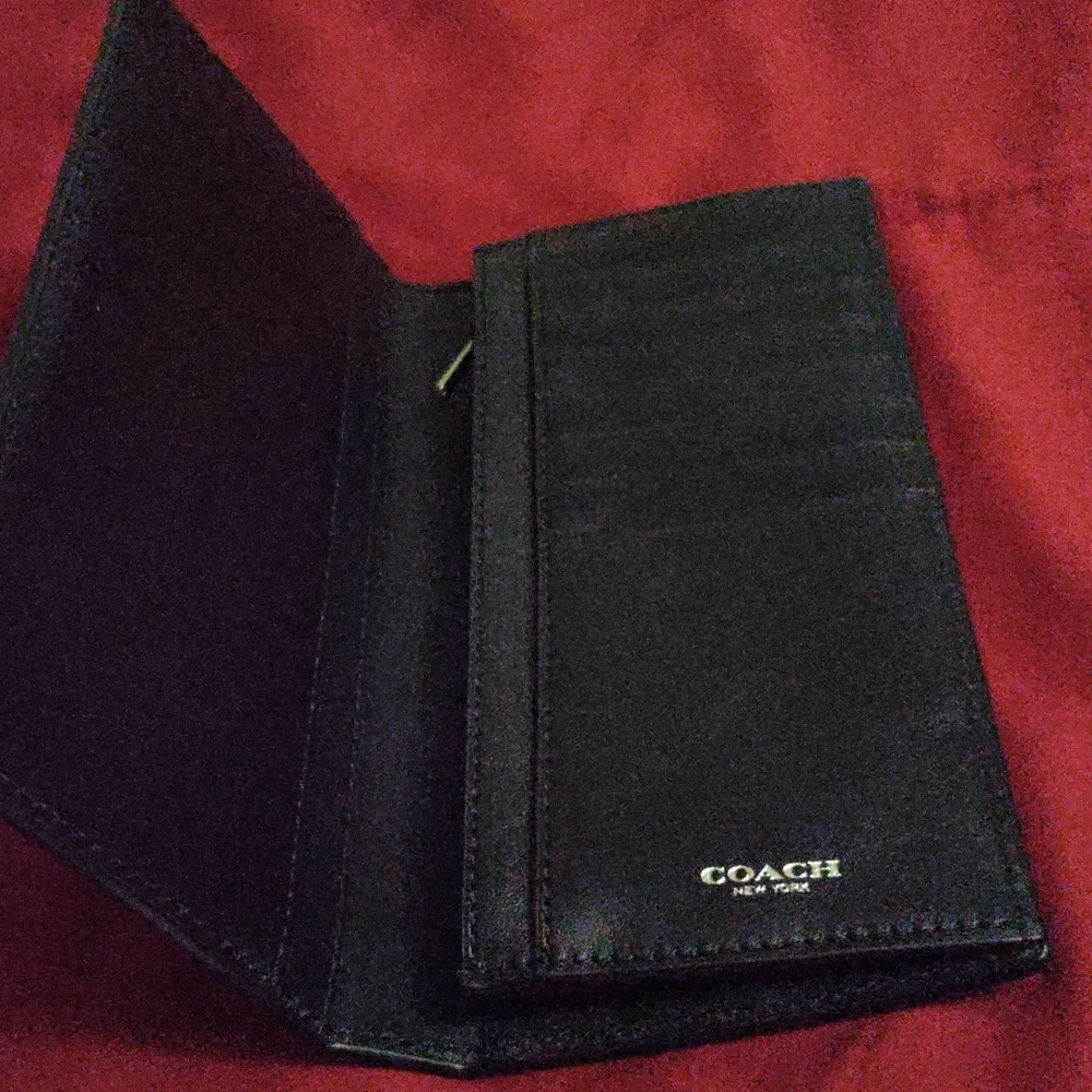 Briefcase - Picture 2 of 4